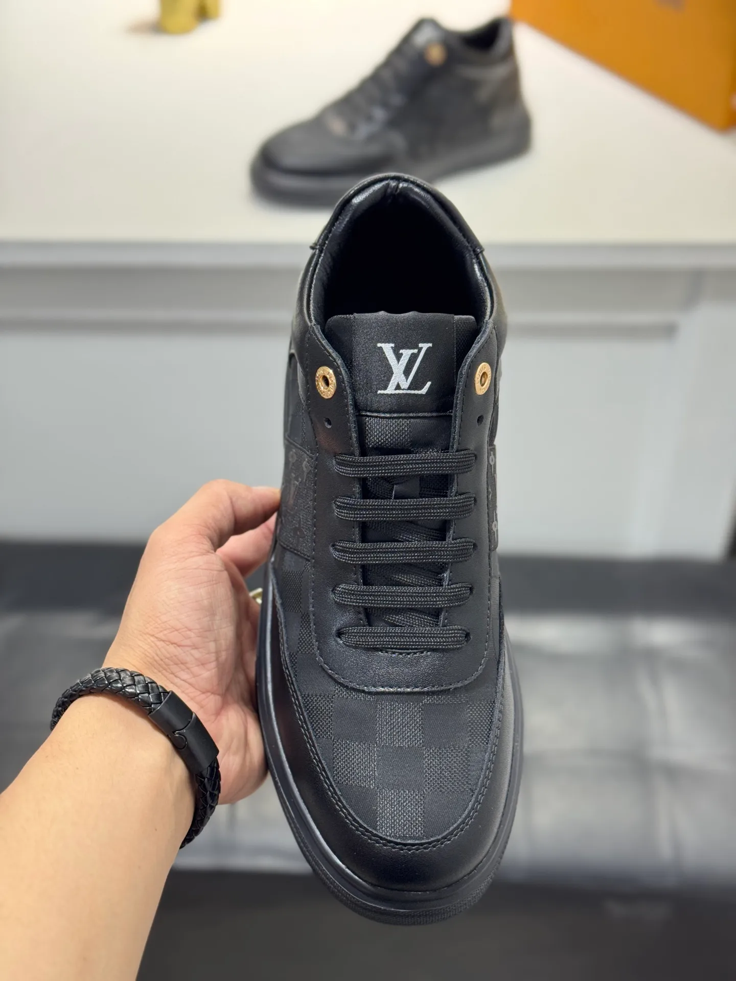 Men's Men's Shoes 💰420 [New Style] 🌂🌂Louis Vuitton😘L Luxurious new men's high-top sports boots, the upper is made of cowhide stitched with Lv plaid, and the style is fashionable. The sheepskin lining is high-end and comfortable, and the original rubber outsole is light and wear-resistant! Purely handmade, details determine quality! Size: 38-44<45 customized